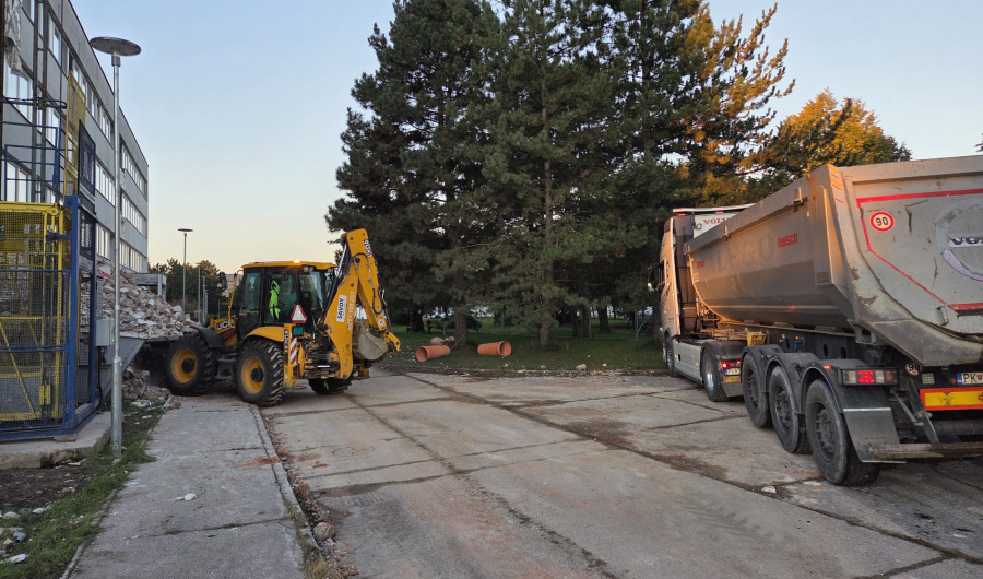 Renovation of the Dormitory, Extension of the SOŠ PZ Pezinok Building